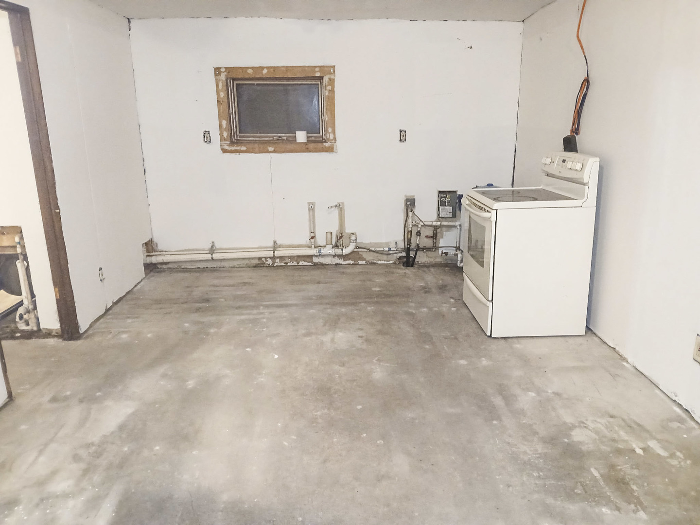2112 East 2400 North Road Watseka, IL 60970 - Photo 5 of 13 a view of a storage & utility room with washer and dryer