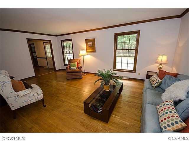 1910 Swamp Fox Road Midlothian, VA 23112 - Photo 4 of 23 Gallery Image 4