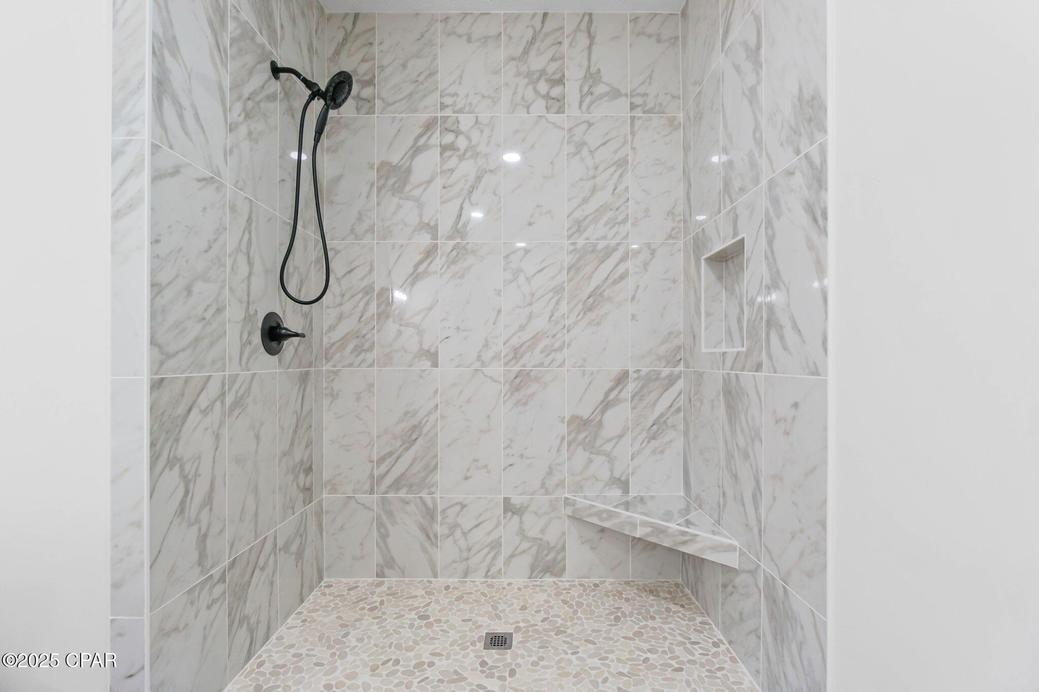 2415 Finch Circle Chipley, FL 32428 - Photo 15 of 41