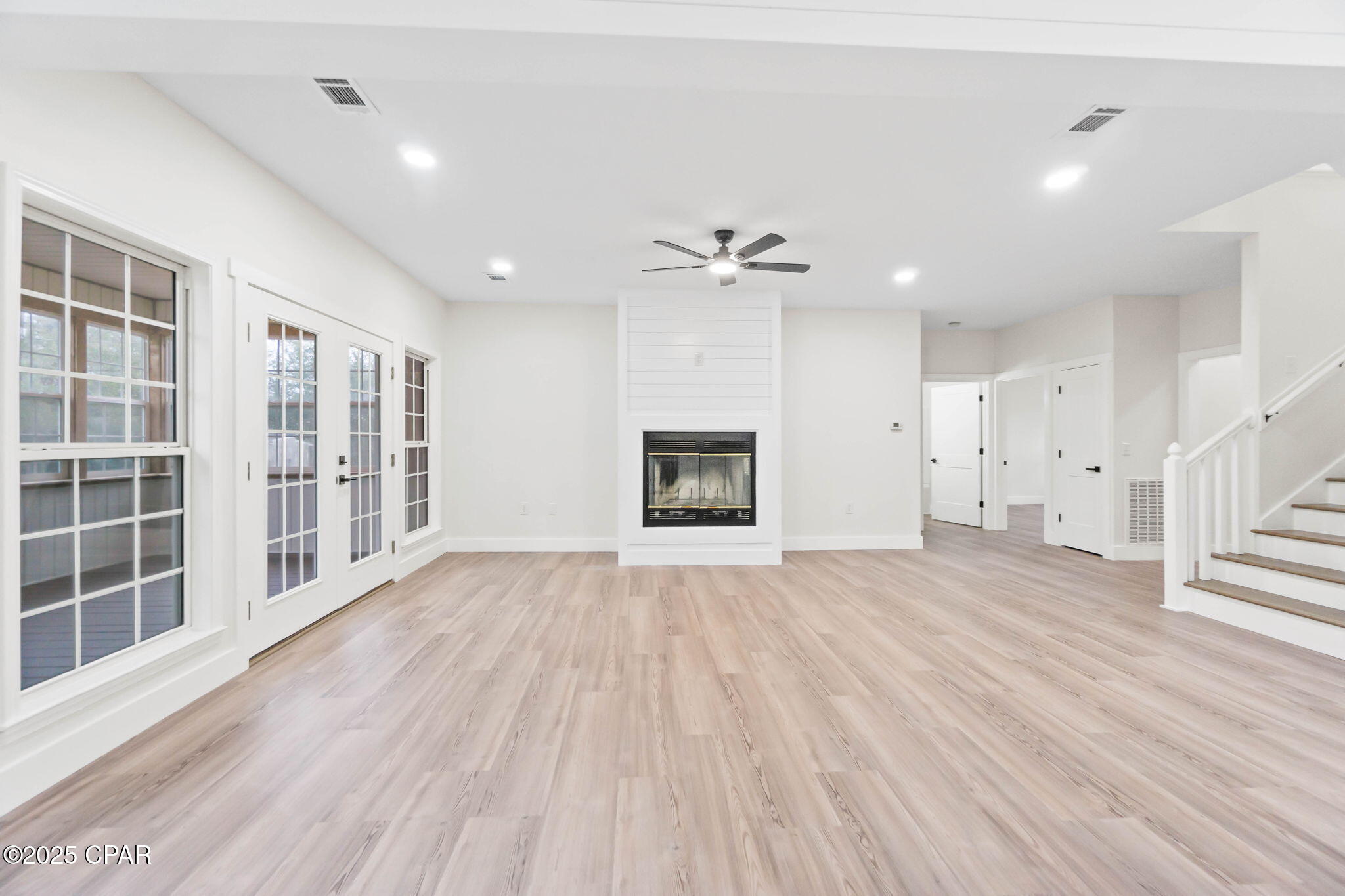 2415 Finch Circle Chipley, FL 32428 - Photo 5 of 41