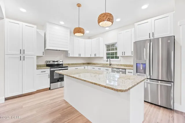 $549,999 | 2415 Finch Circle, Chipley, FL 32428