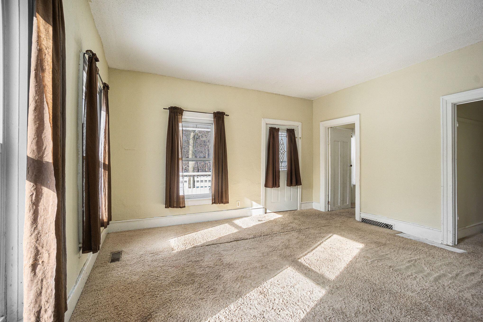 317 South Parham Road Bronson, MI 49028 - Photo 6 of 20 005_file_3964