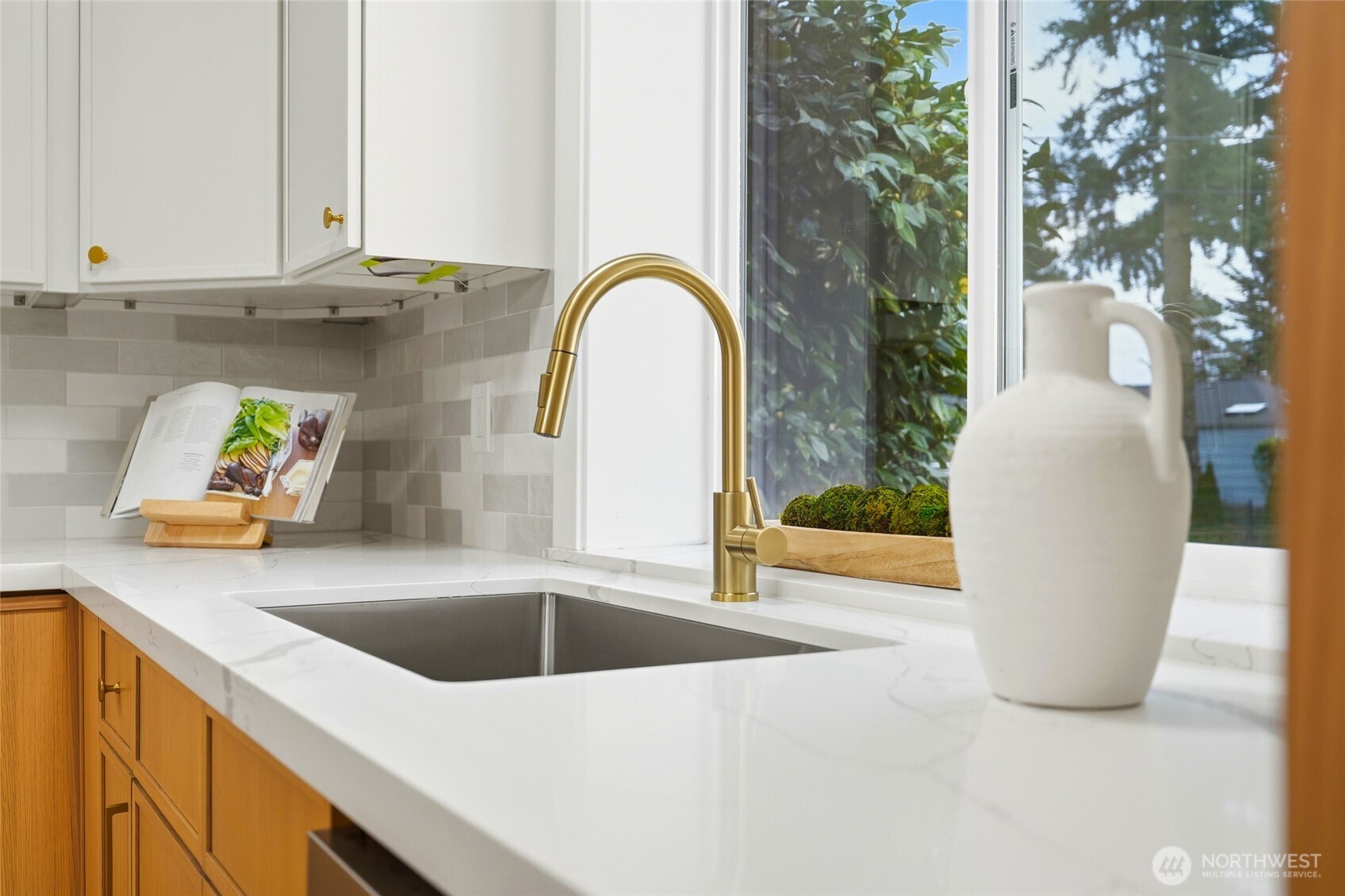 12832 84th Avenue South Renton, WA 98057 - Photo 15 of 40