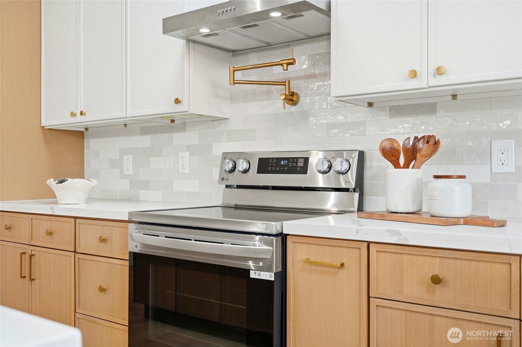 12832 84th Avenue South Renton, WA 98057 - Photo 16 of 40