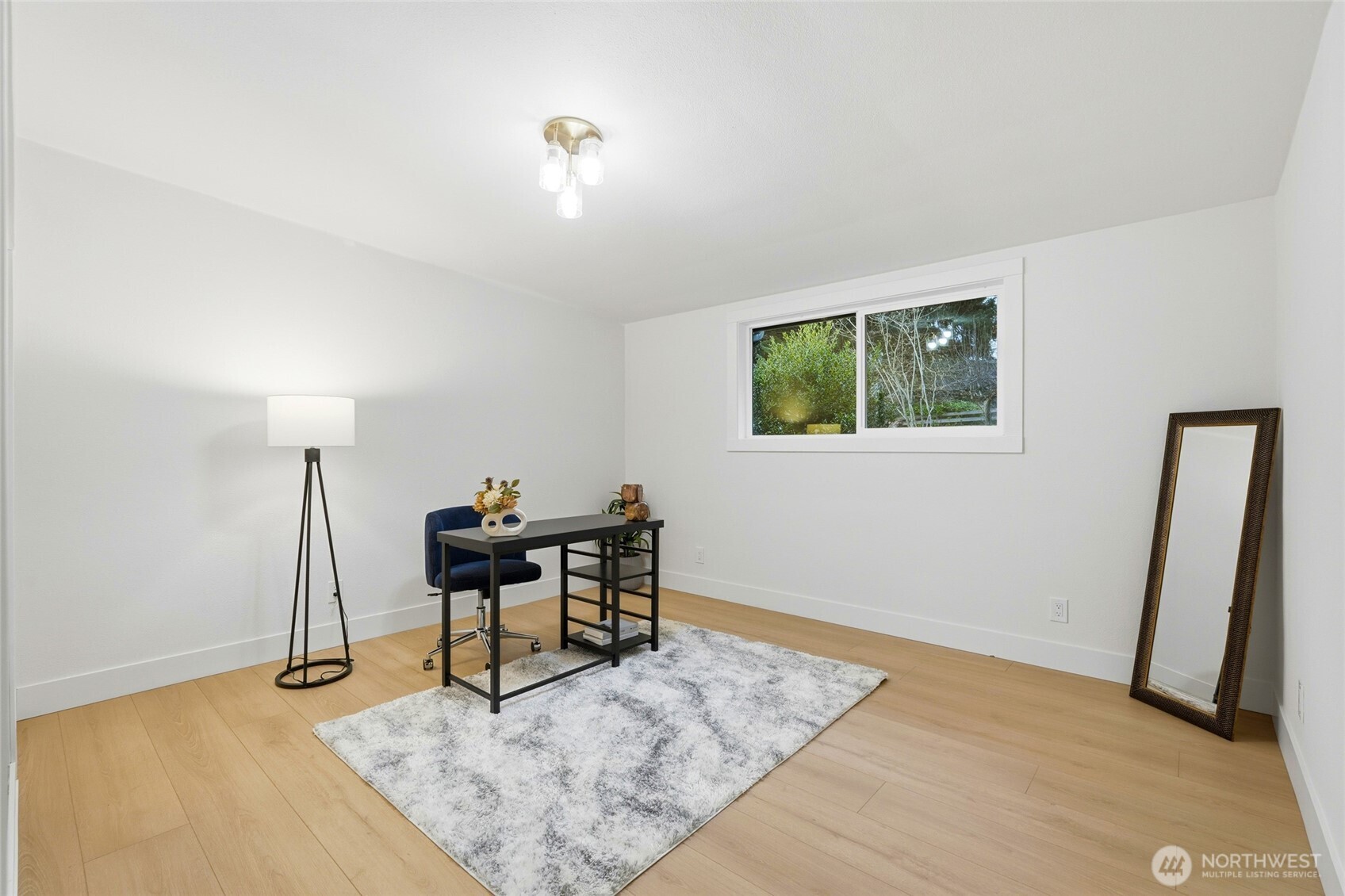 12832 84th Avenue South Renton, WA 98057 - Photo 18 of 40