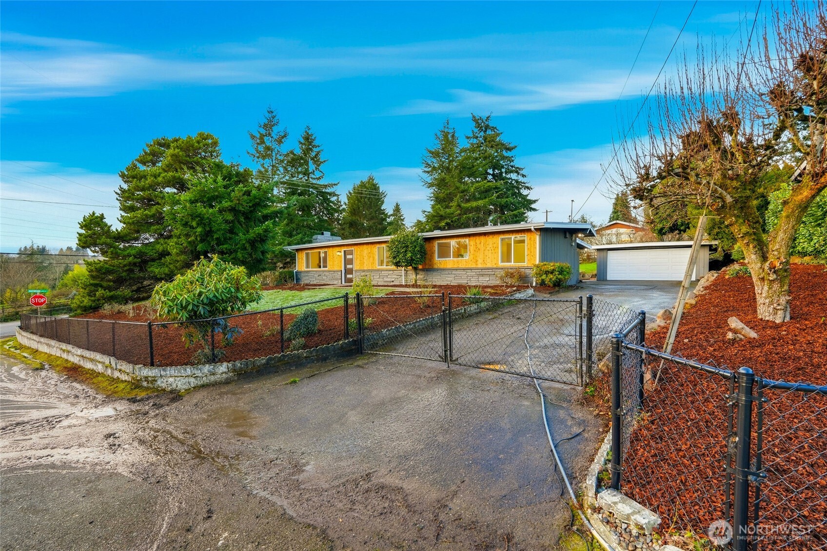 12832 84th Avenue South Renton, WA 98057 - Photo 37 of 40