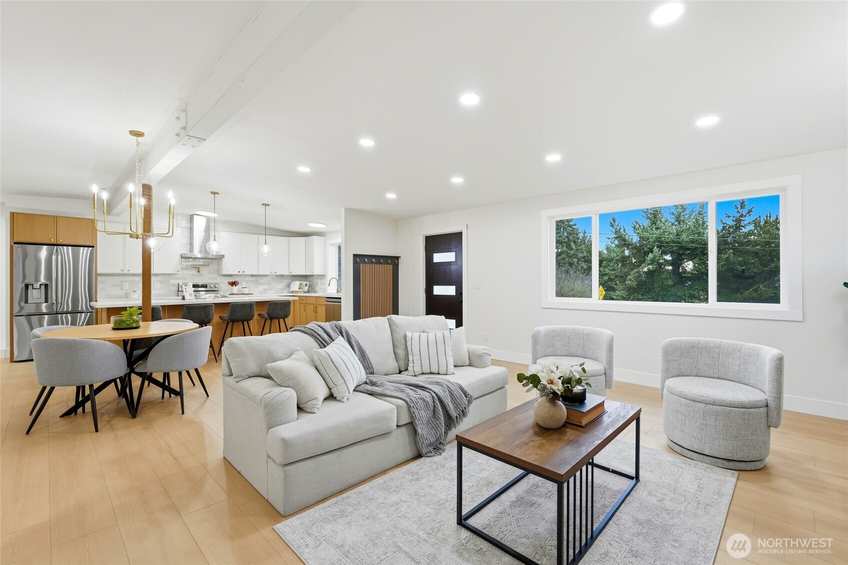 12832 84th Avenue South Renton, WA 98057 - Photo 7 of 40