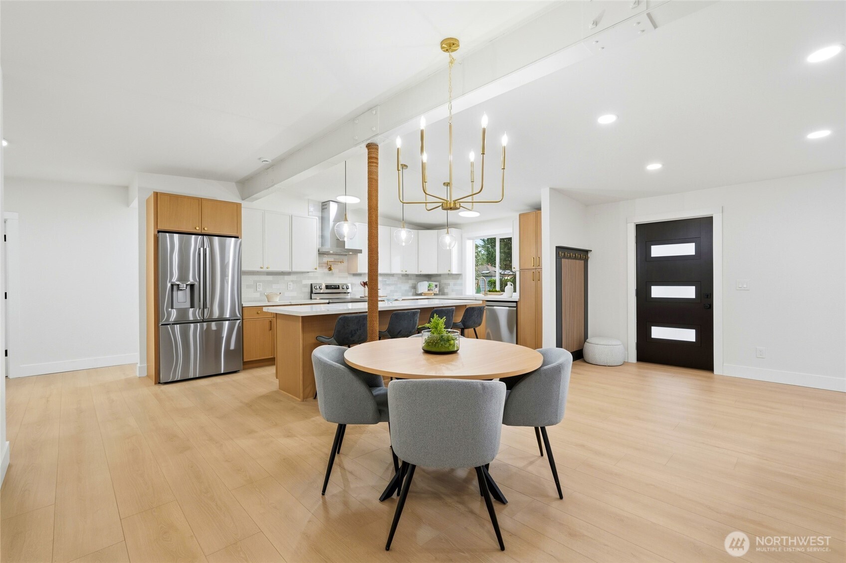 12832 84th Avenue South Renton, WA 98057 - Photo 9 of 40