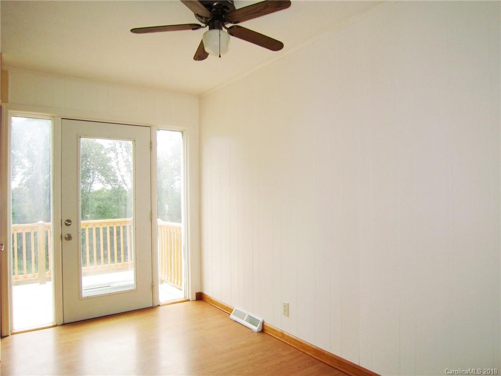 39 Edgewood Road Candler, NC 28715 - Photo 4 of 30 Gallery Image 4