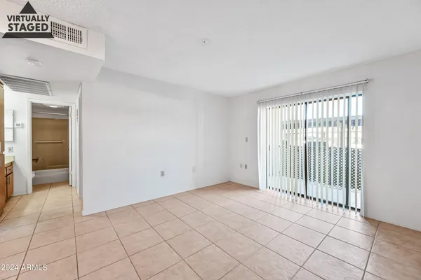 $875 | 3033 East Devonshire Avenue, Unit 1013, Phoenix, AZ 85016