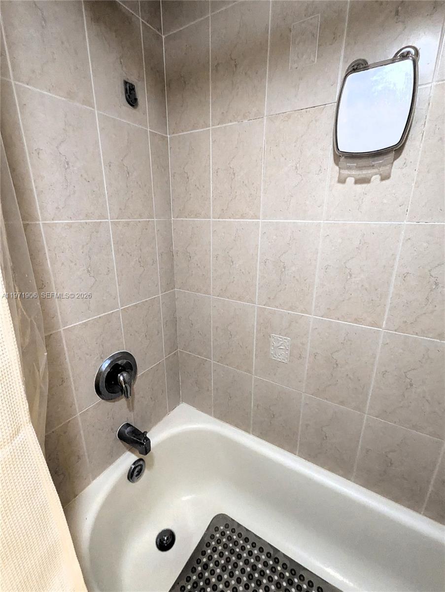 445 Southwest 11th Street, Unit 408 Miami, FL 33130 - Photo 16 of 40