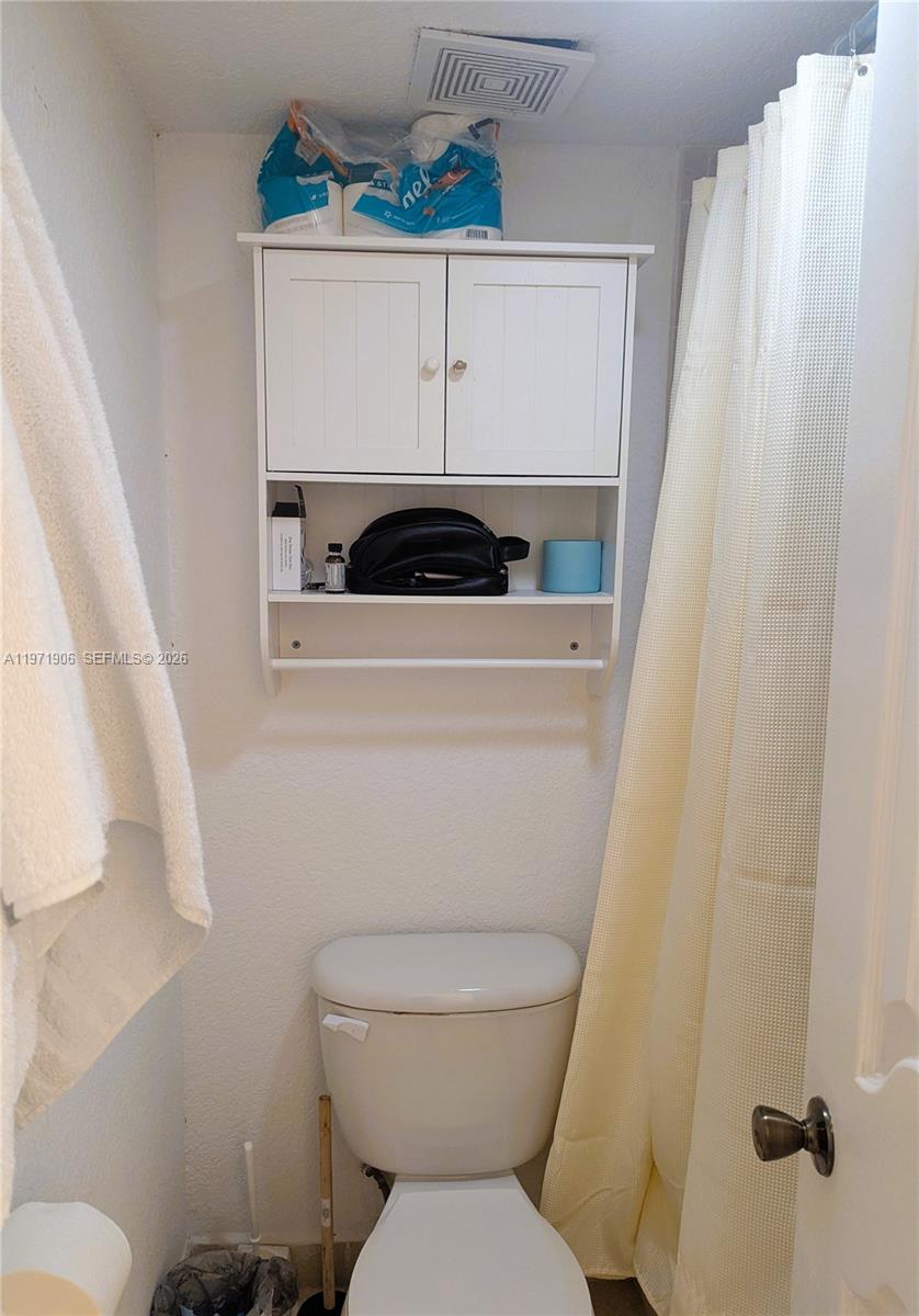 445 Southwest 11th Street, Unit 408 Miami, FL 33130 - Photo 17 of 40