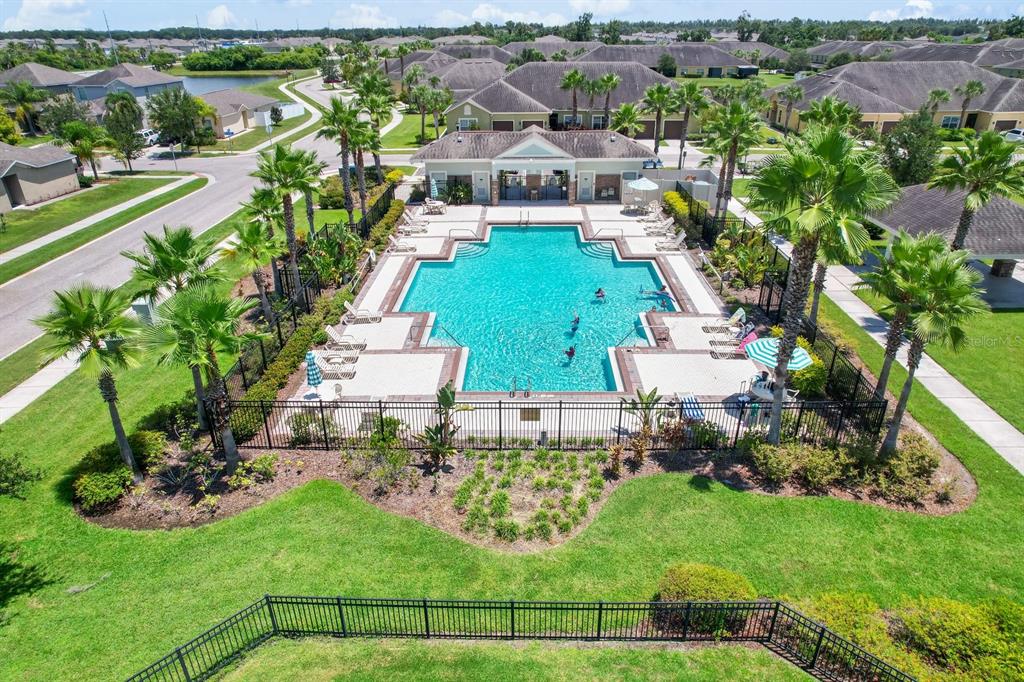 2044 Hawks View Drive Ruskin, FL 33570 - Photo 31 of 35