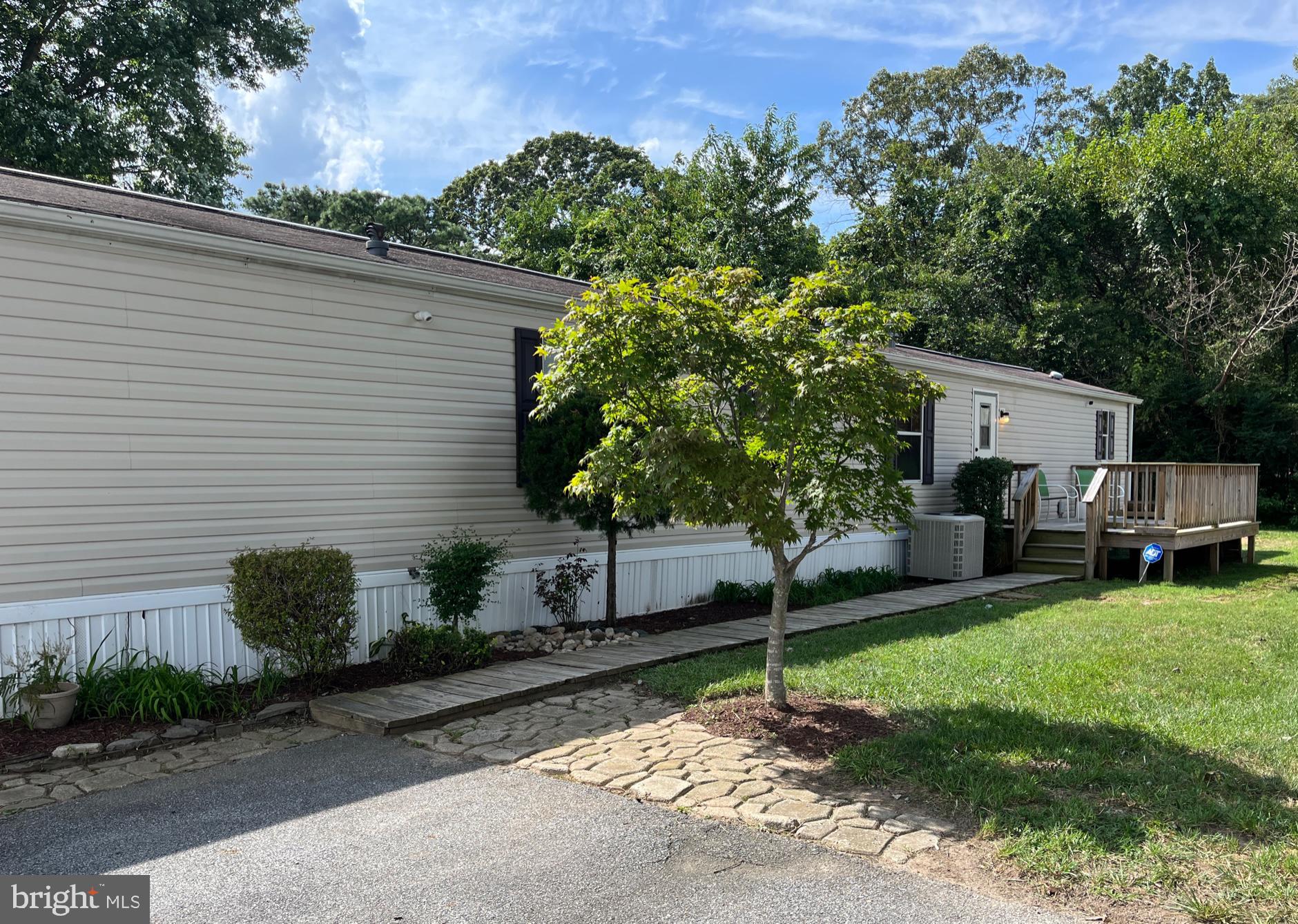 Right side of Home