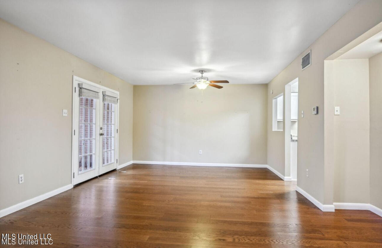 928 Courthouse Road, Unit 14 Gulfport, MS 39507 - Photo 4 of 18 50221ED3-F122-4DBC-BB05-D23478DB4A9D_1_2