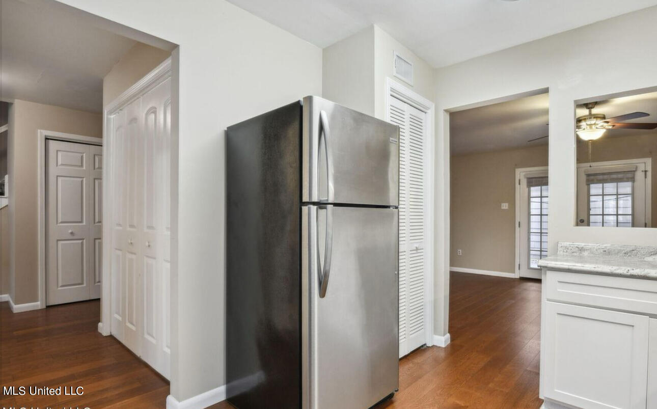 928 Courthouse Road, Unit 14 Gulfport, MS 39507 - Photo 7 of 18 F708C38E-E294-4B99-978C-94C1160BC129_1_2