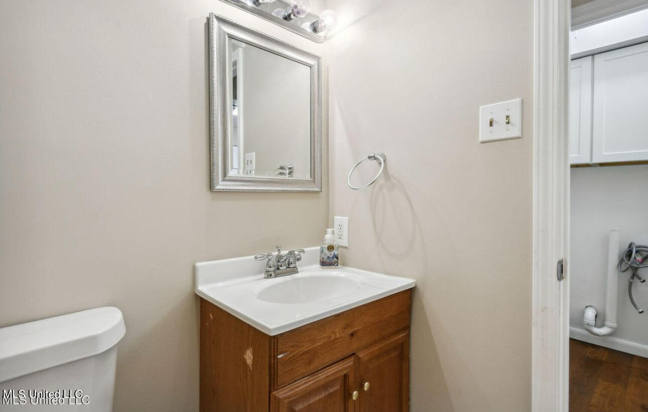 928 Courthouse Road, Unit 14 Gulfport, MS 39507 - Photo 9 of 18 3FB86060-19B7-40F0-98E2-836CA211C30F_1_2