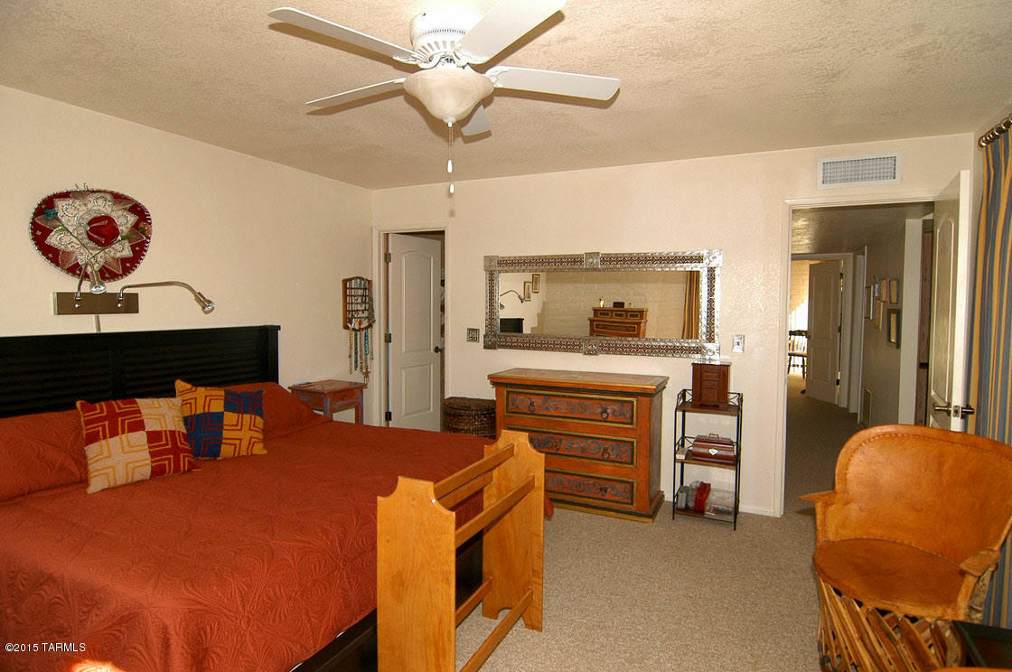 706 West Roller Coaster Road Tucson, AZ 85704 - Photo 18 of 23