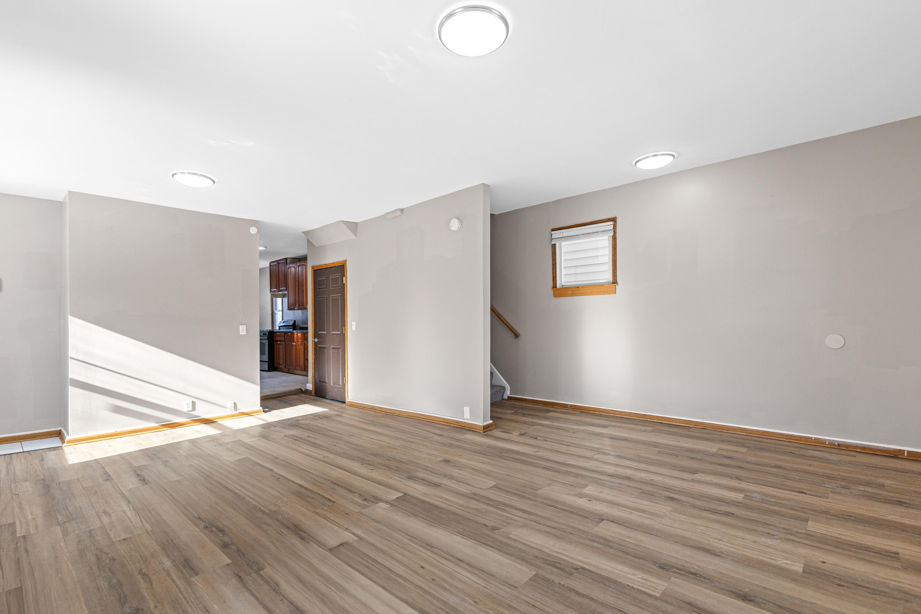 5403 North 37th Street Milwaukee, WI 53209 - Photo 4 of 30 Living