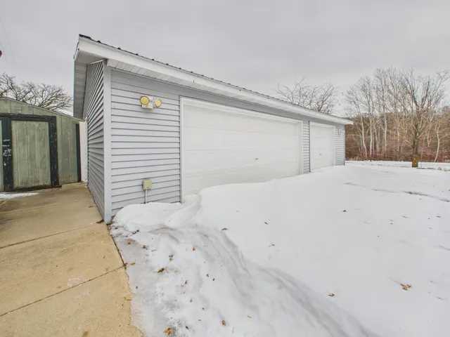 $449,000 | 30319 208th Avenue, Glenwood, MN 56334