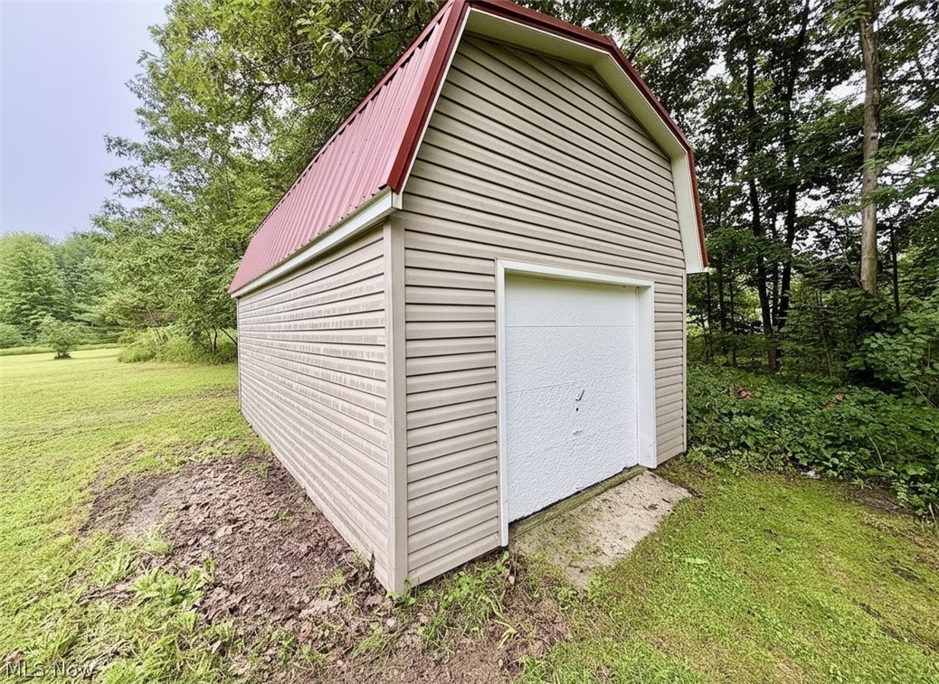 16481 Hart Road Montville, OH 44064 - Photo 33 of 36 Gallery Image 33