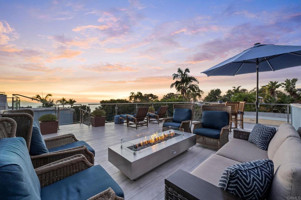 2122 Del Mar Heights Road Del Mar, CA 92014 - Photo 2 of 24