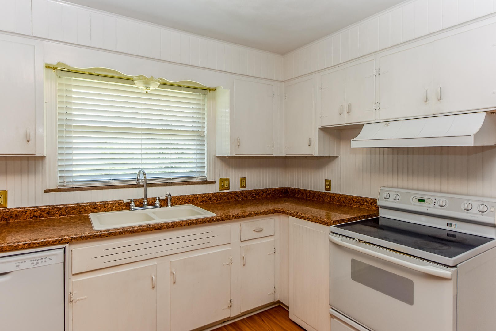1723 Ramsay Street Alcoa, TN 37701 - Photo 7 of 27 Gallery Image 7