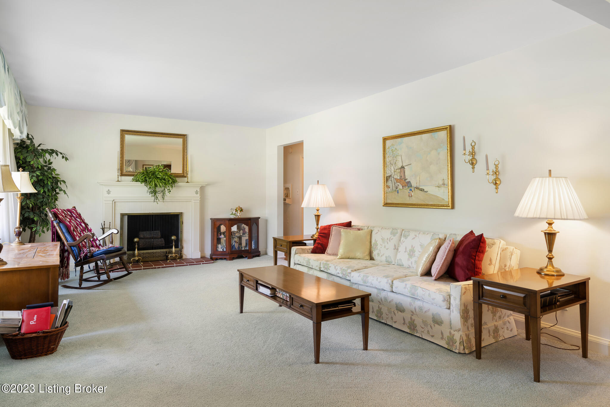 2315 Janlyn Rd-9