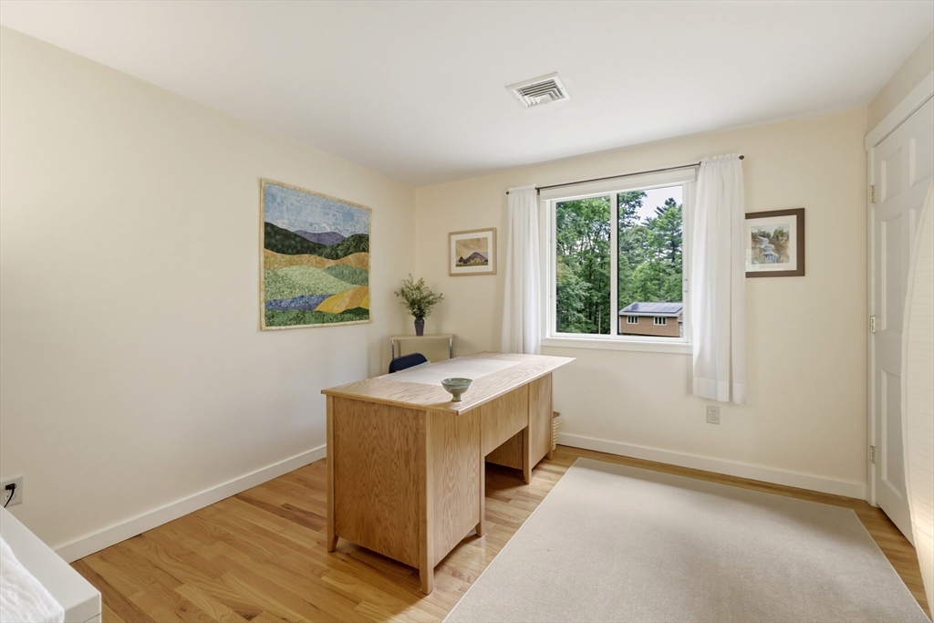 43 Aubinwood Road Amherst, MA 01002 - Photo 27 of 42
