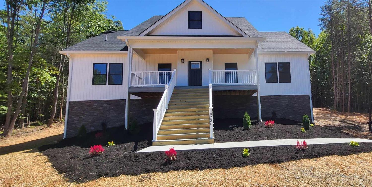 6230 Charlemont Road Goode, VA 24556 - Photo 3 of 99 a front view of a house