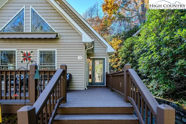 a view of an entryway