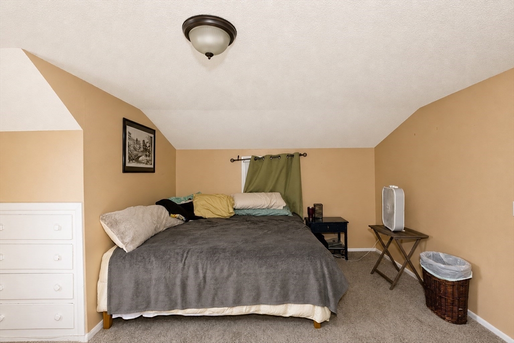 93 Moss Road Springfield, MA 01119 - Photo 19 of 40