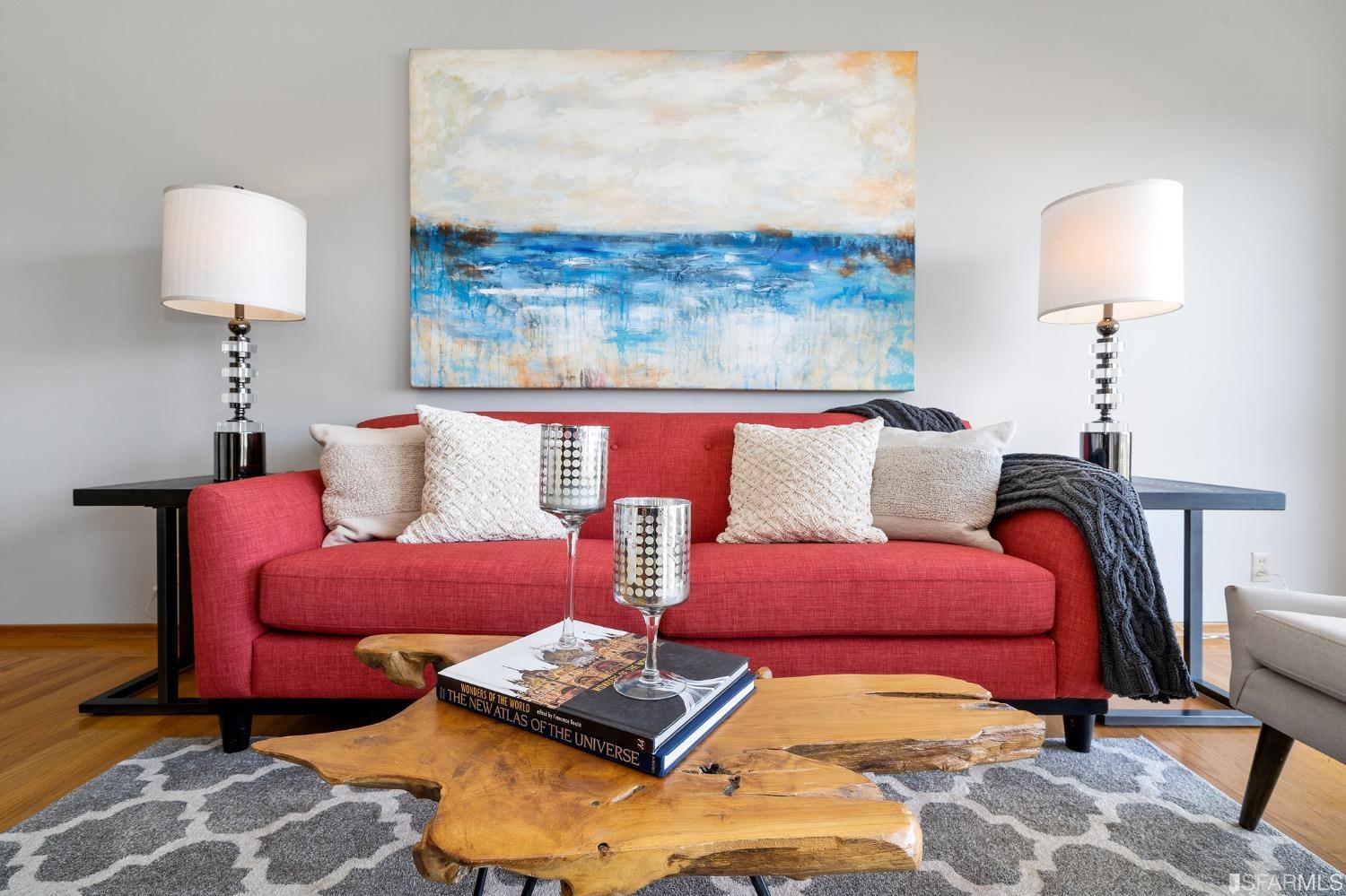 385 Corbett Avenue San Francisco, CA 94114 - Photo 11 of 72 a bedroom with furniture and a lamp