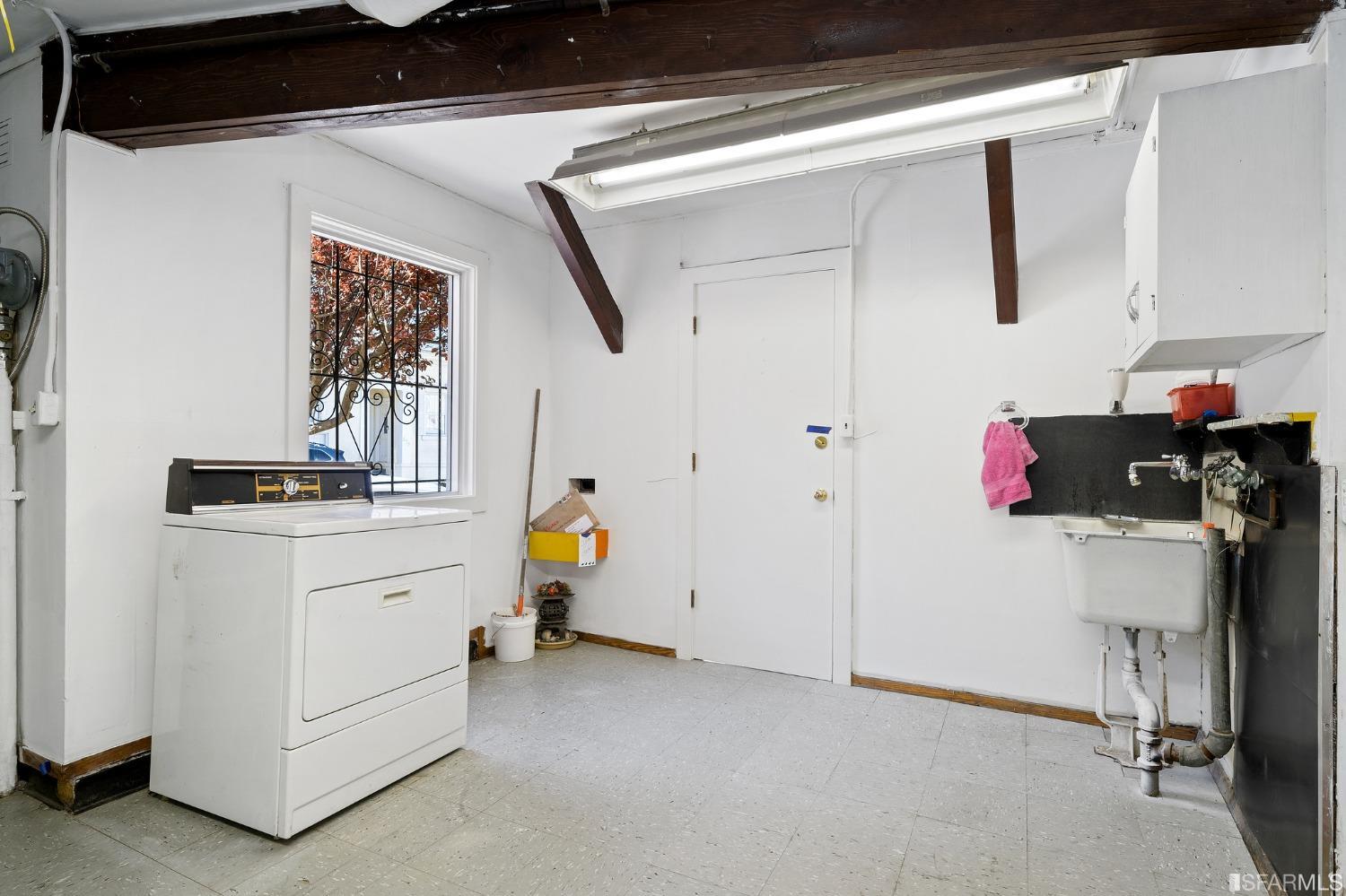 385 Corbett Avenue San Francisco, CA 94114 - Photo 53 of 72