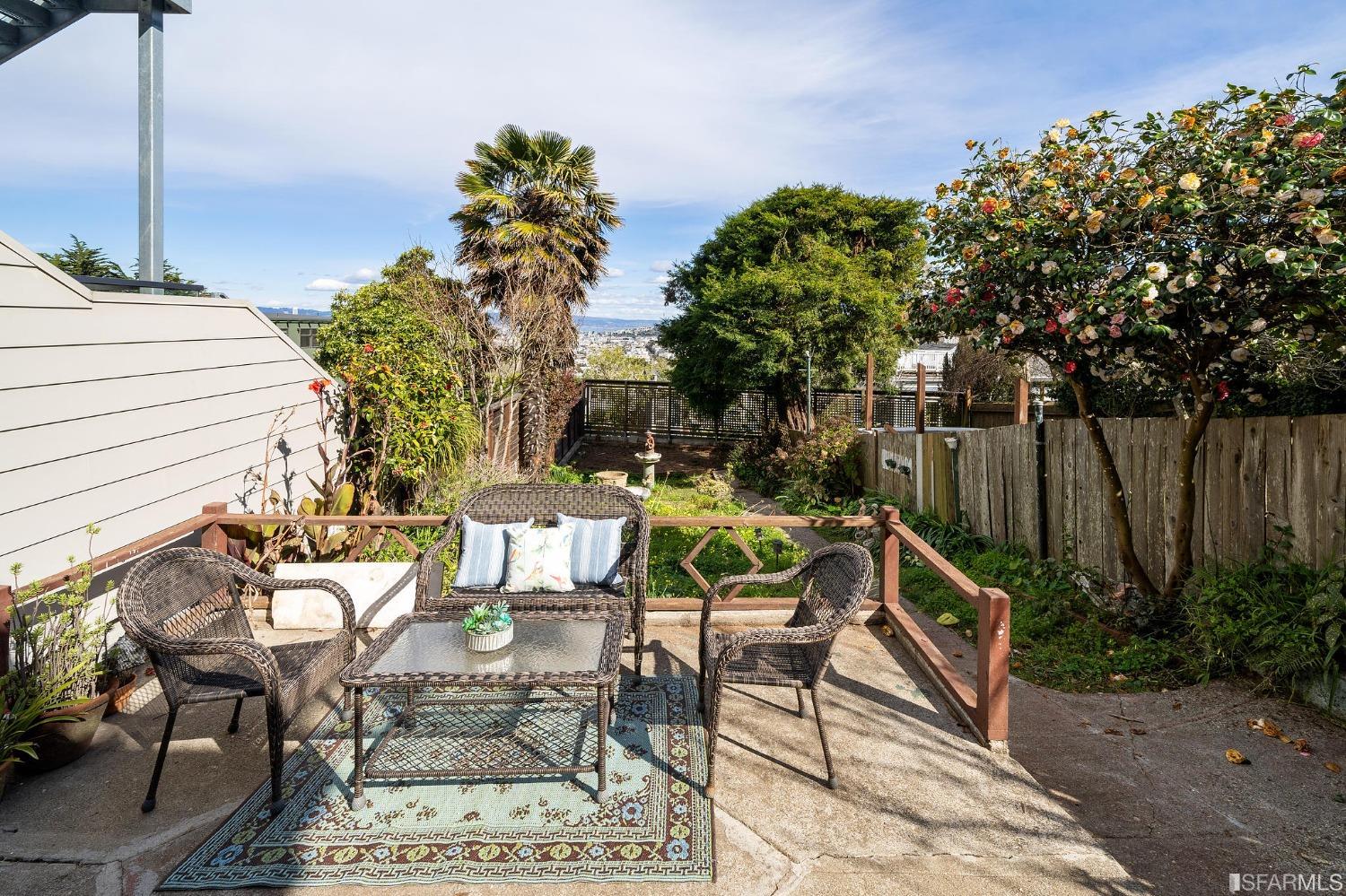 385 Corbett Avenue San Francisco, CA 94114 - Photo 55 of 72 a view of a chairs and table in patio