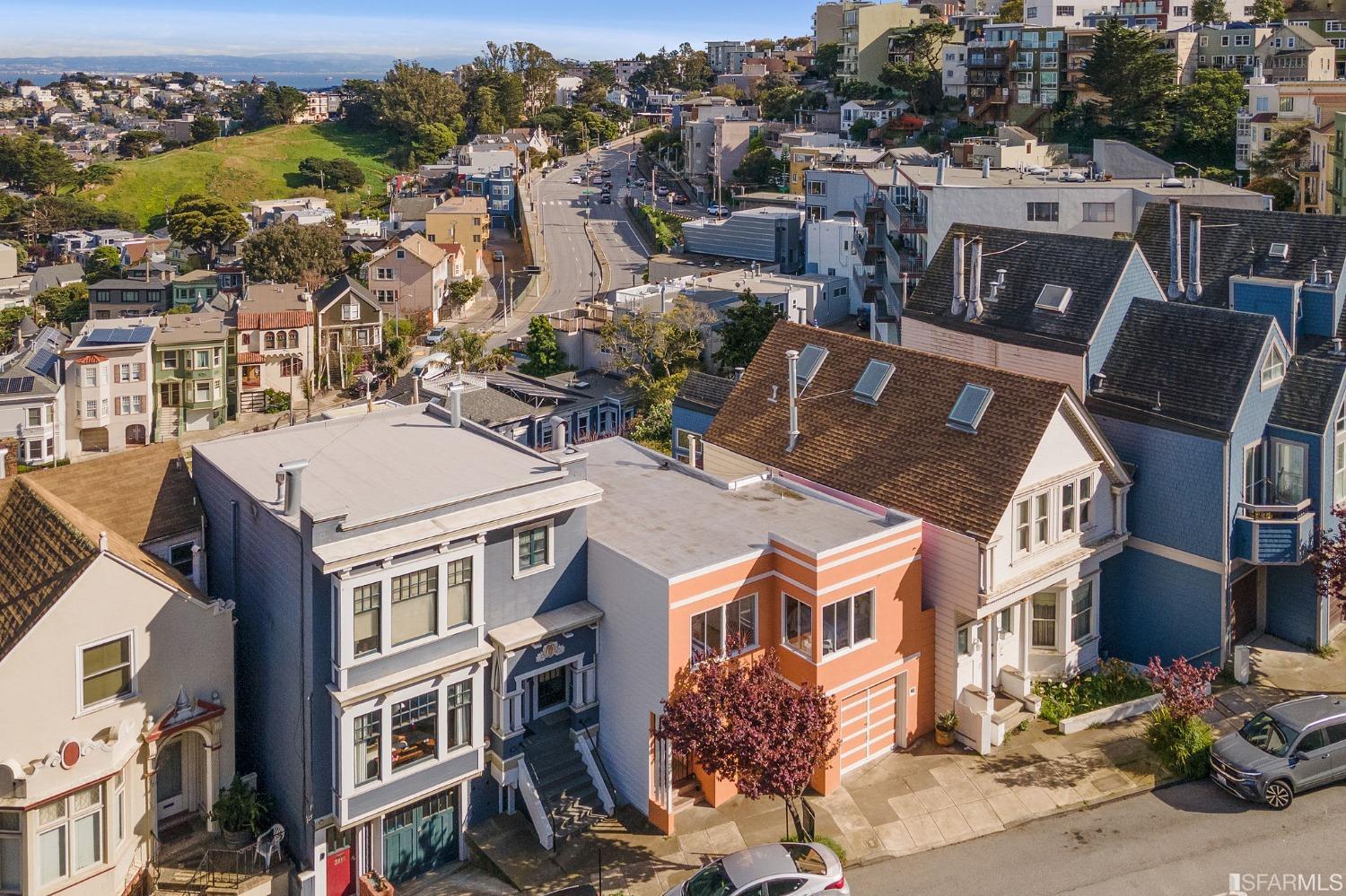 385 Corbett Avenue San Francisco, CA 94114 - Photo 60 of 72 a view of a city with tall buildings