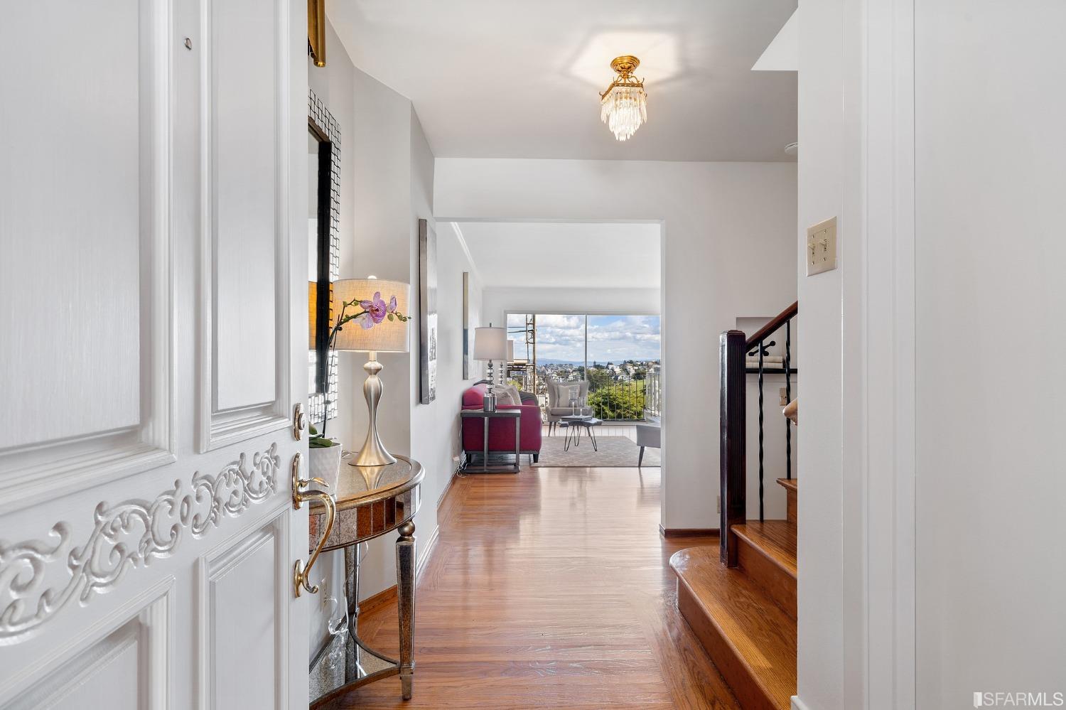 385 Corbett Avenue San Francisco, CA 94114 - Photo 9 of 72