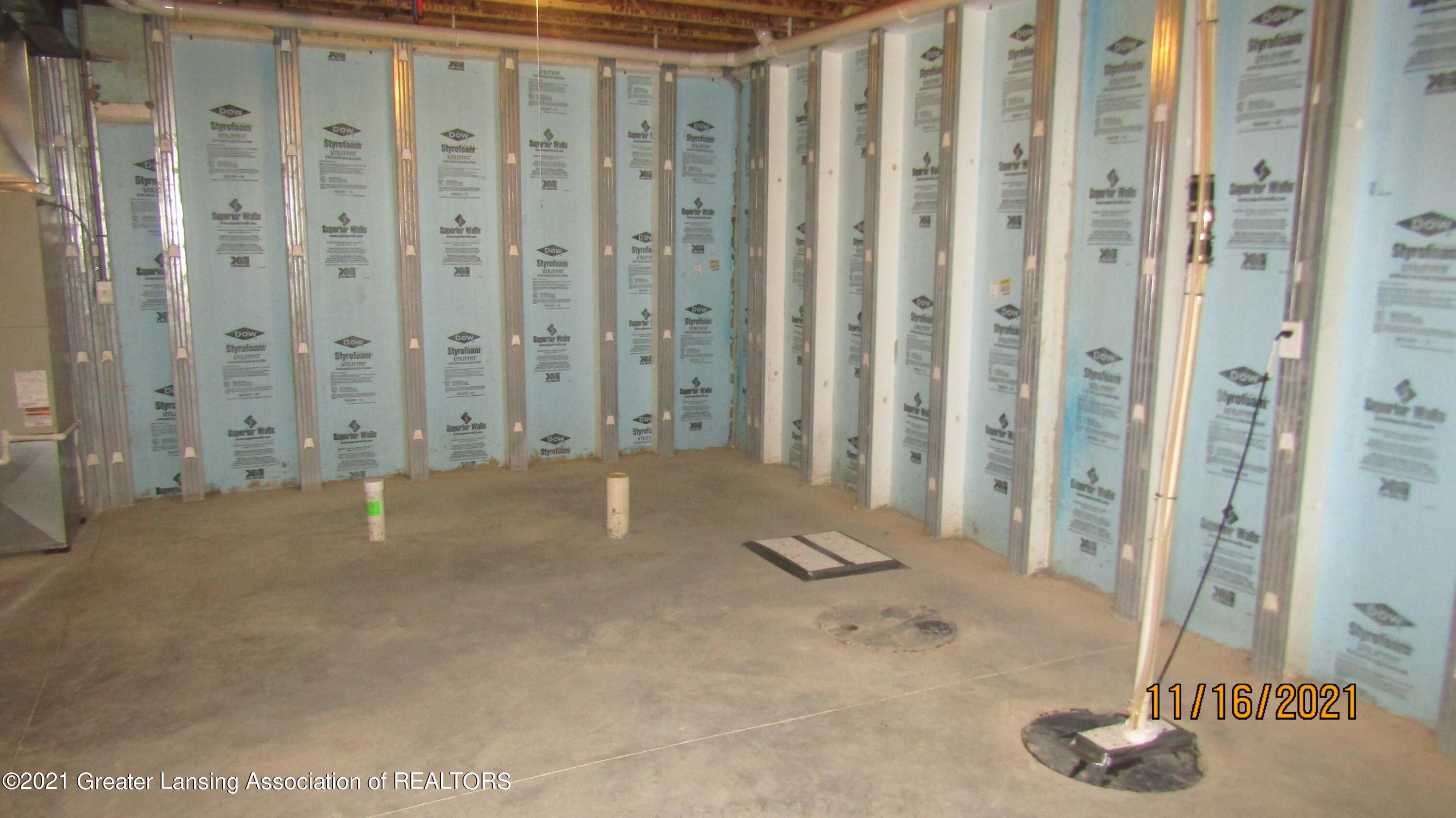 2335 North Hartel Road Charlotte, MI 48813 - Photo 17 of 22 IMG_0402