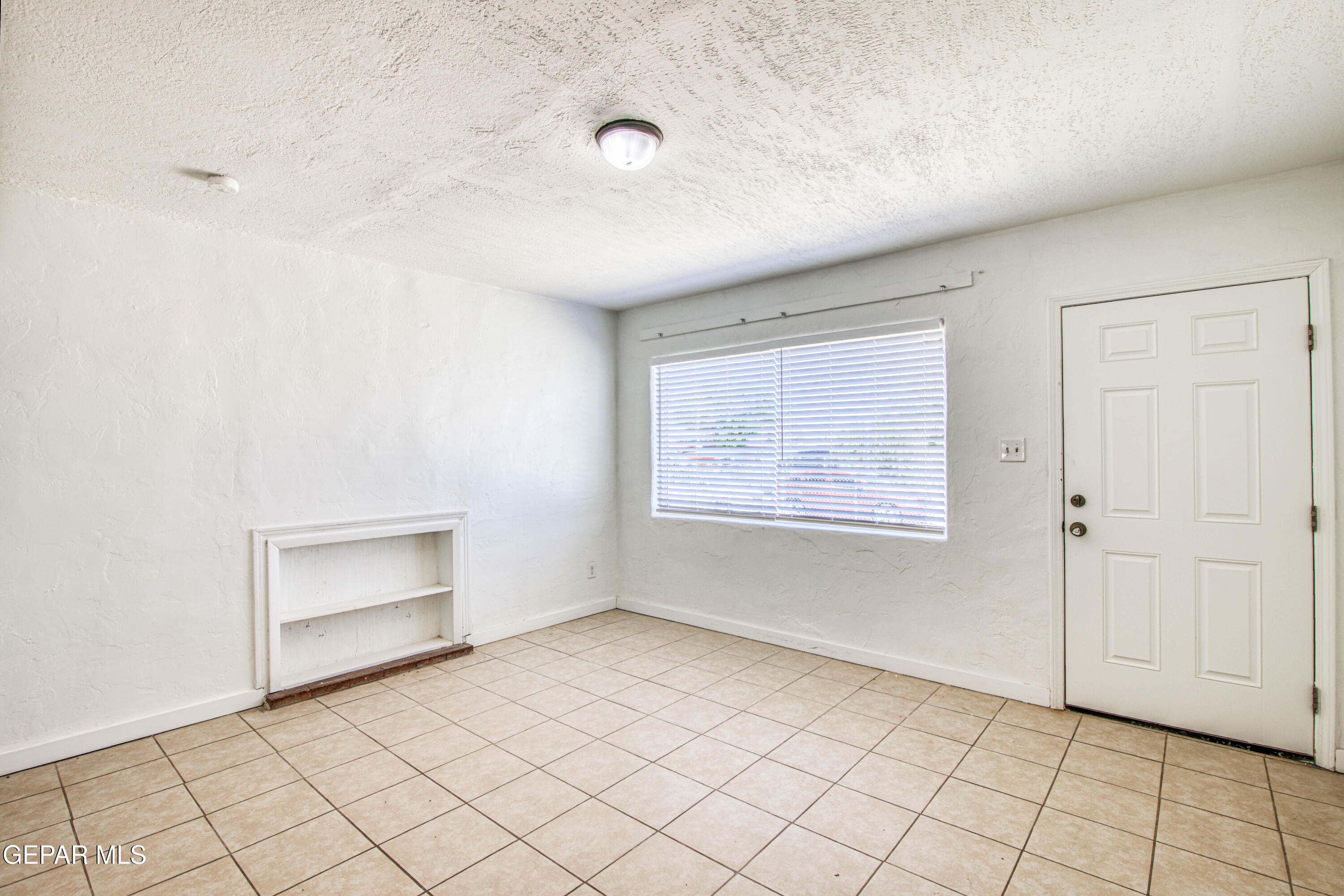 8929 Robert Drive El Paso, TX 79904 - Photo 13 of 73 362A9633_HDR