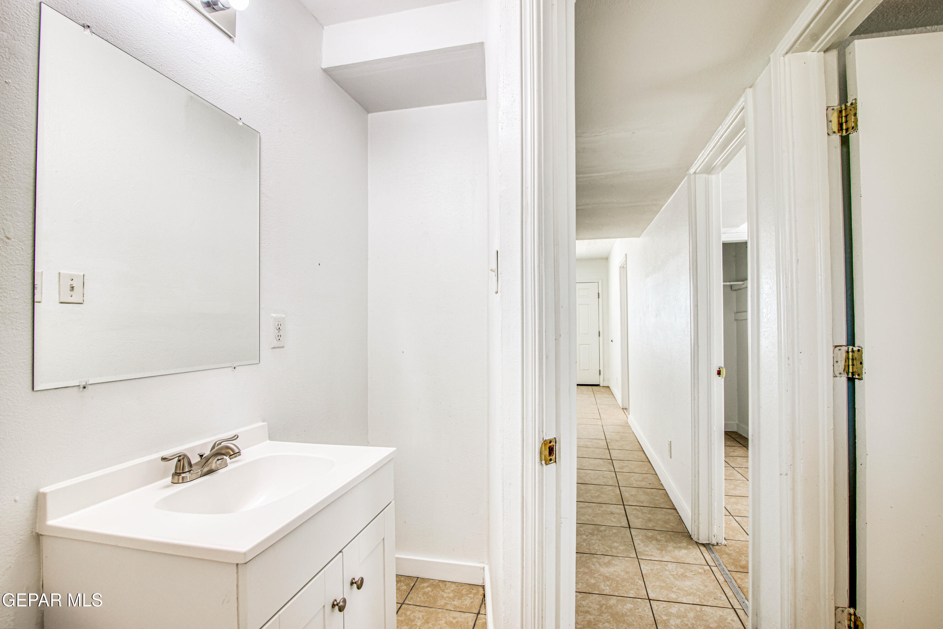 8929 Robert Drive El Paso, TX 79904 - Photo 31 of 73 362A9723_HDR