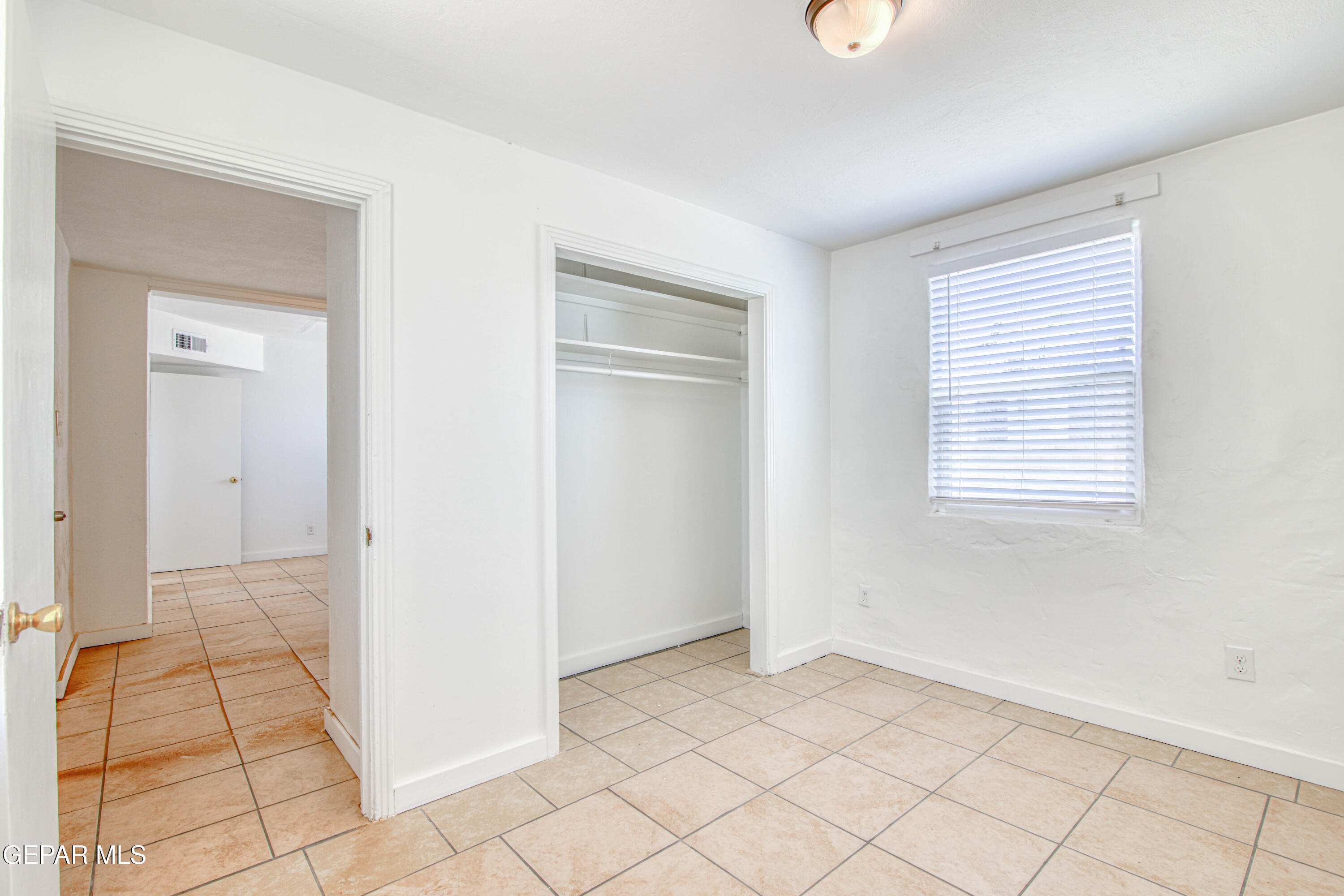 8929 Robert Drive El Paso, TX 79904 - Photo 38 of 73 362A9758_HDR