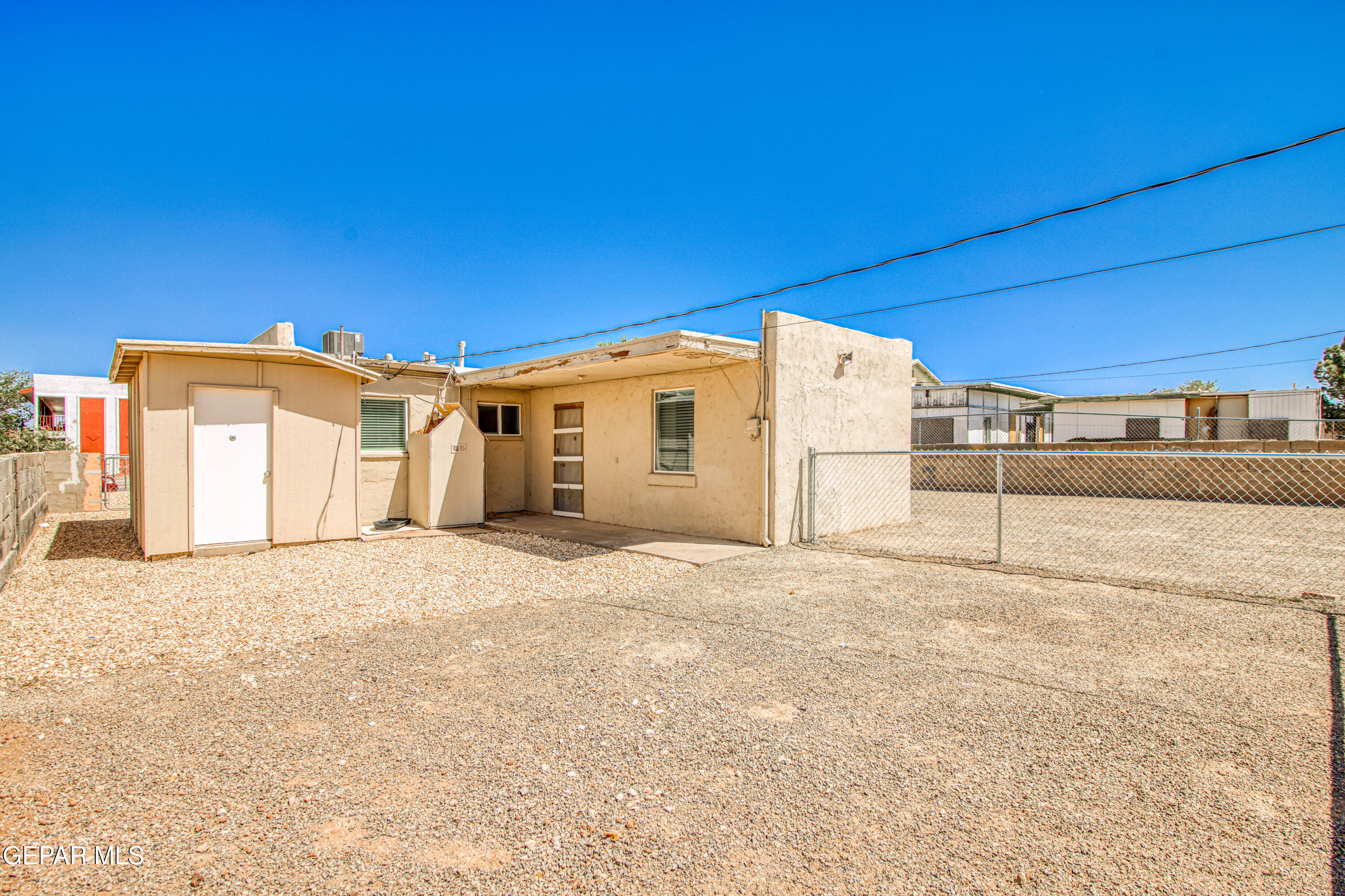 8929 Robert Drive El Paso, TX 79904 - Photo 42 of 73 362A9778_HDR