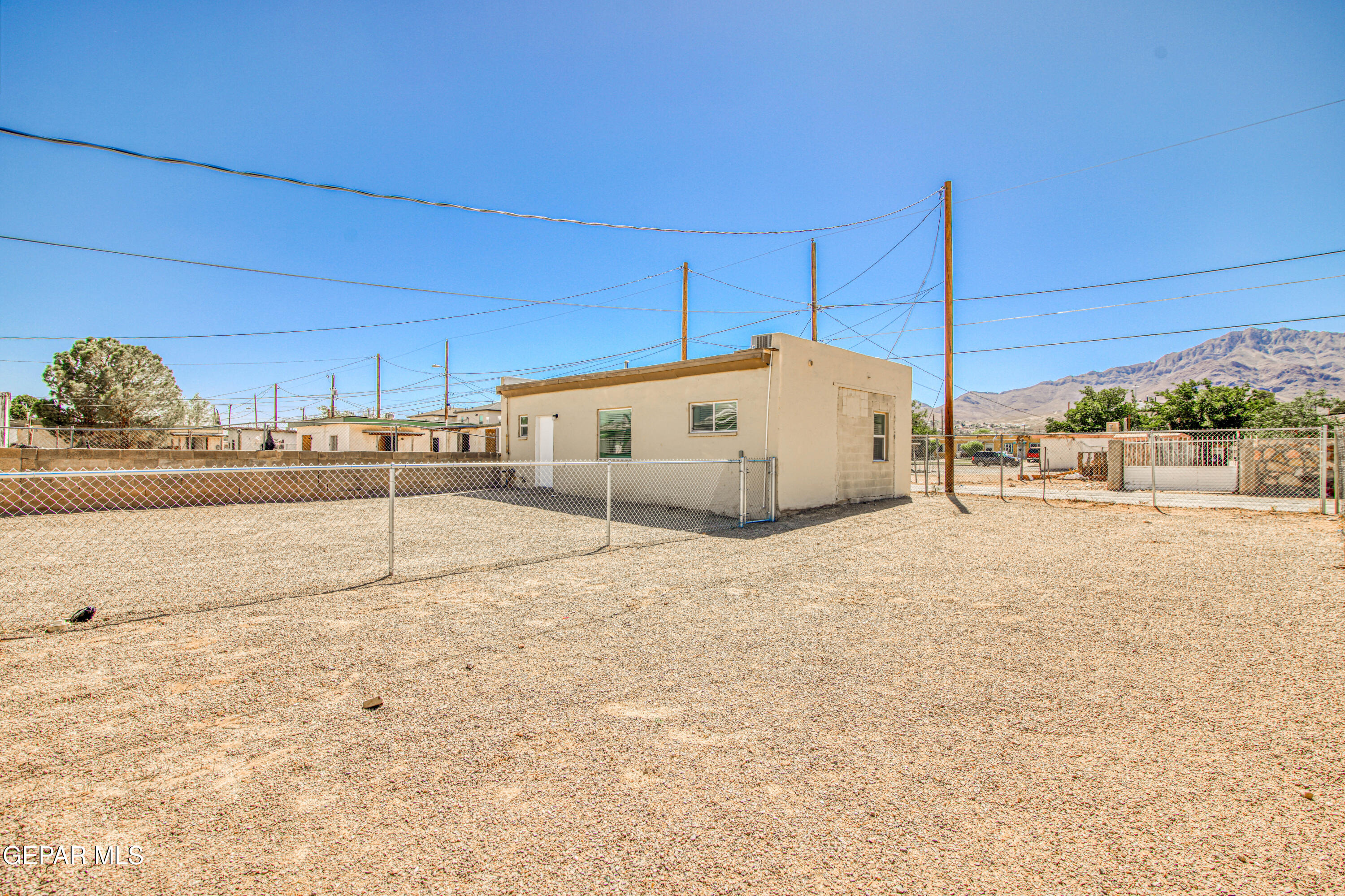 8929 Robert Drive El Paso, TX 79904 - Photo 48 of 73 362A9813_HDR