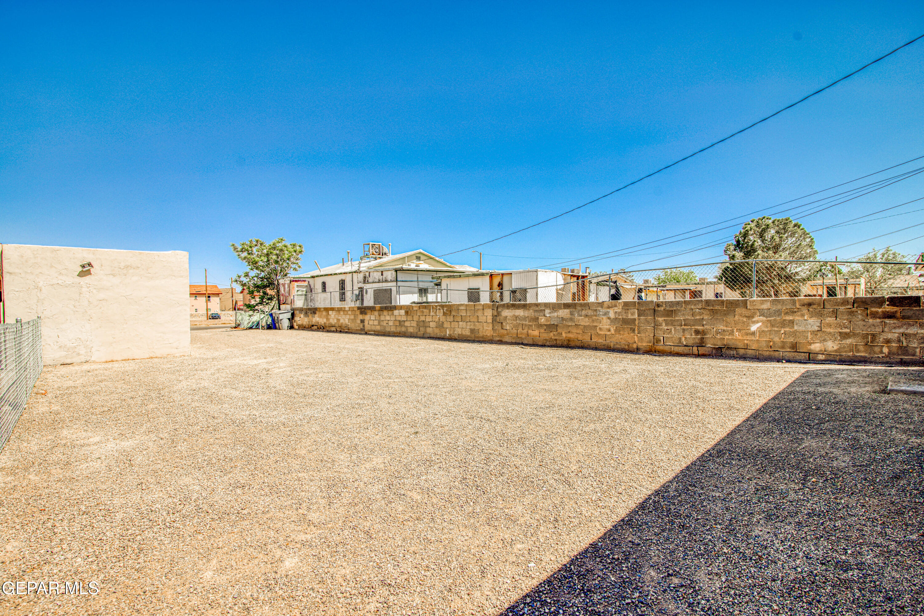 8929 Robert Drive El Paso, TX 79904 - Photo 49 of 73 362A9828_HDR