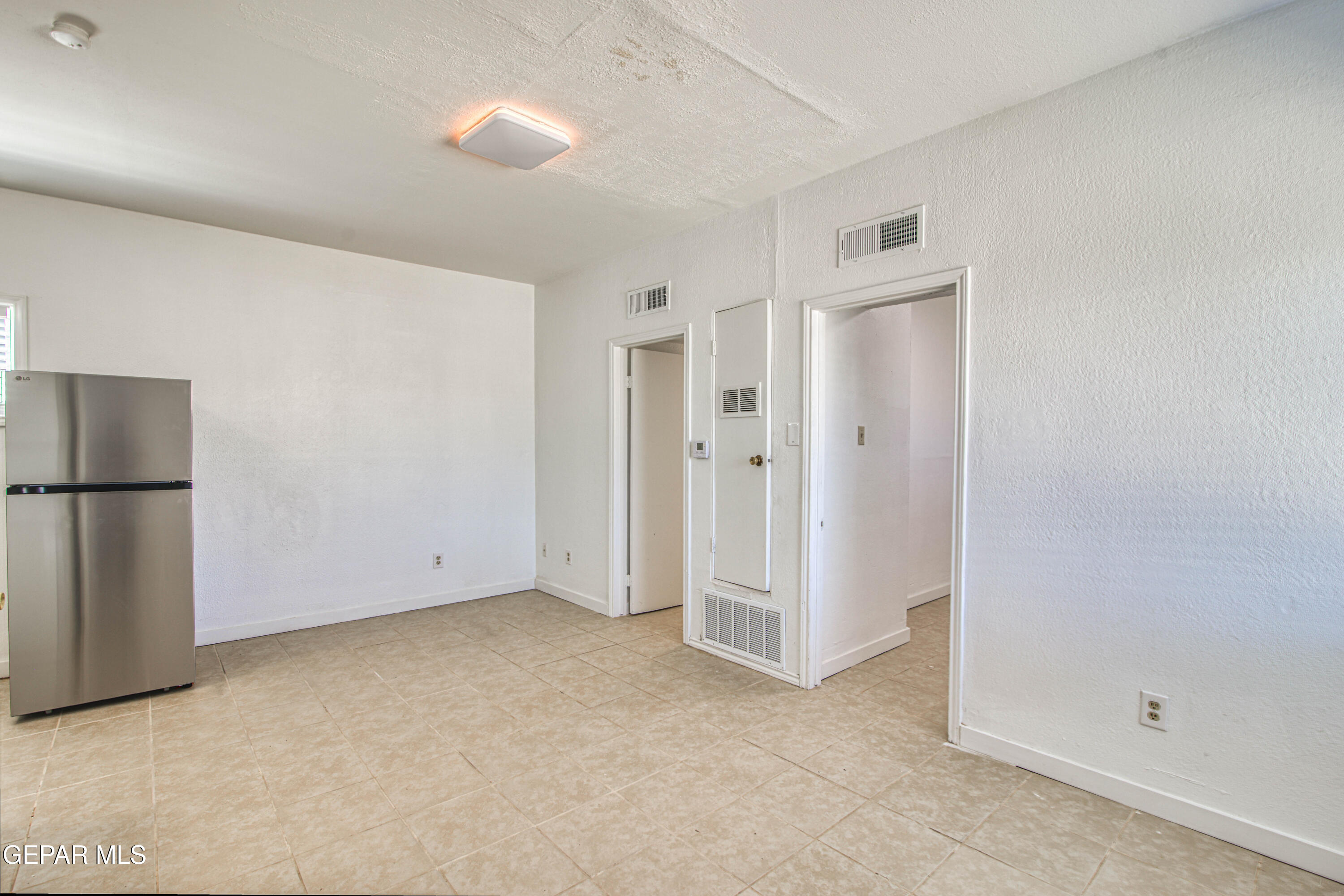 8929 Robert Drive El Paso, TX 79904 - Photo 51 of 73 362A9838_HDR