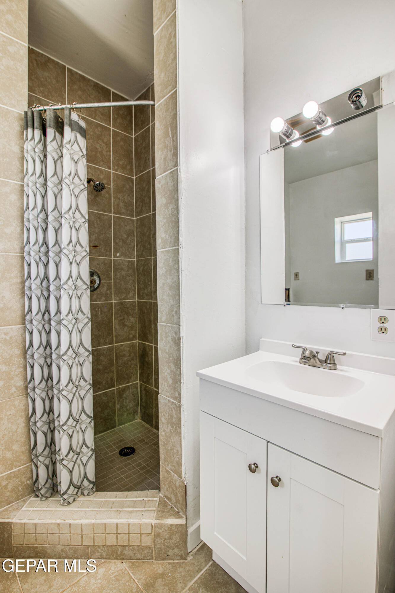 8929 Robert Drive El Paso, TX 79904 - Photo 56 of 73 362A9868_HDR