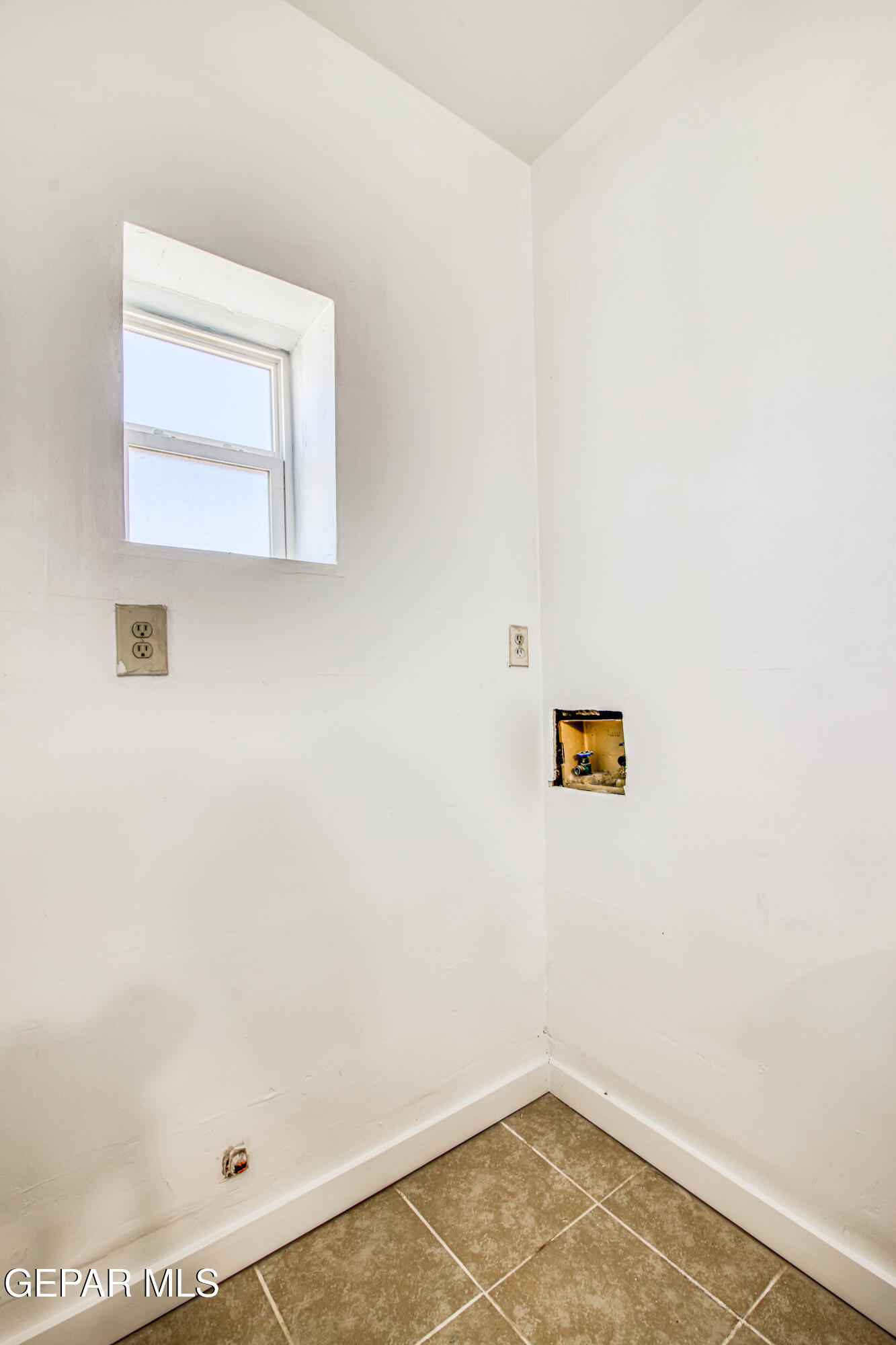 8929 Robert Drive El Paso, TX 79904 - Photo 58 of 73 362A9878_HDR