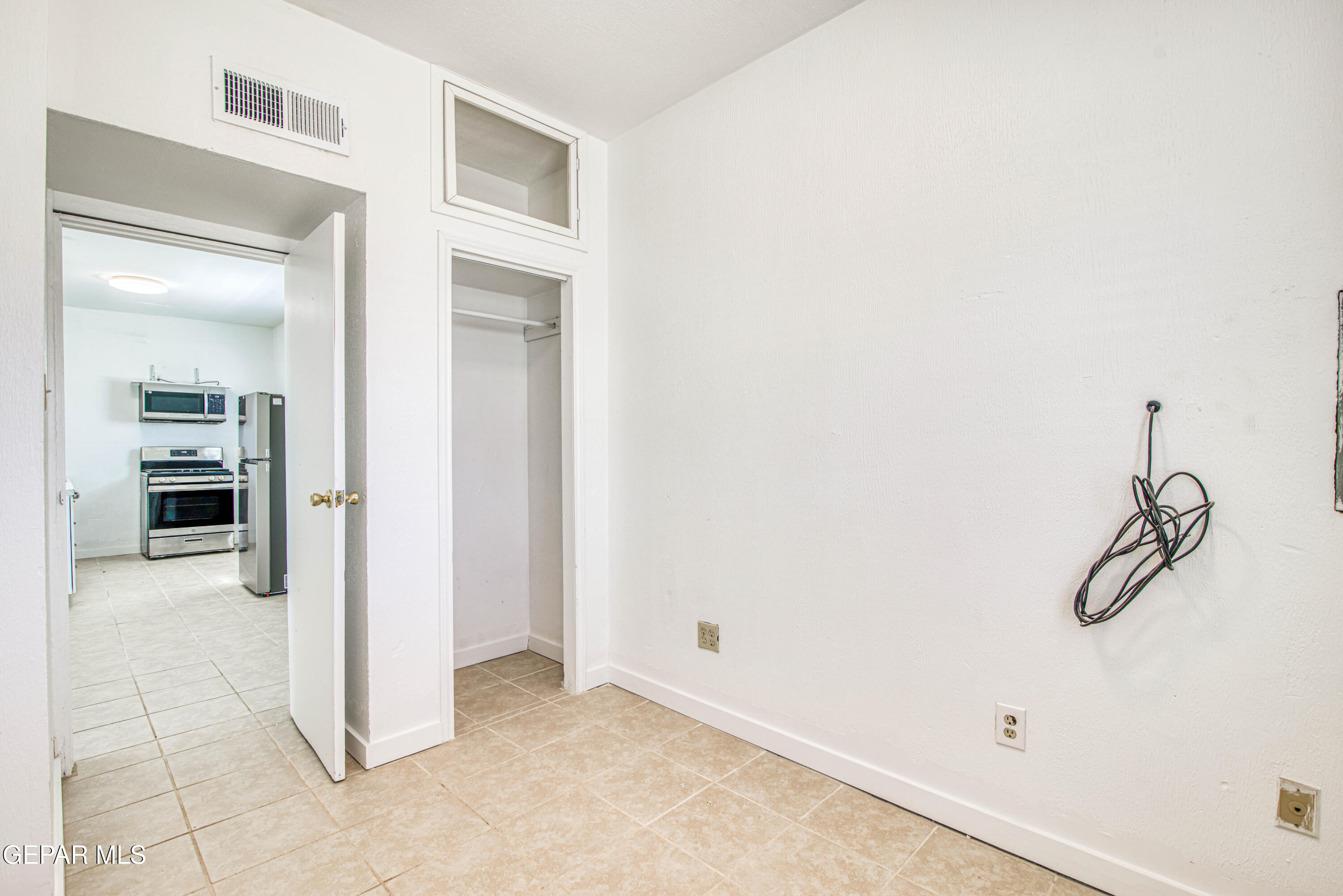 8929 Robert Drive El Paso, TX 79904 - Photo 68 of 73 362A9933_HDR