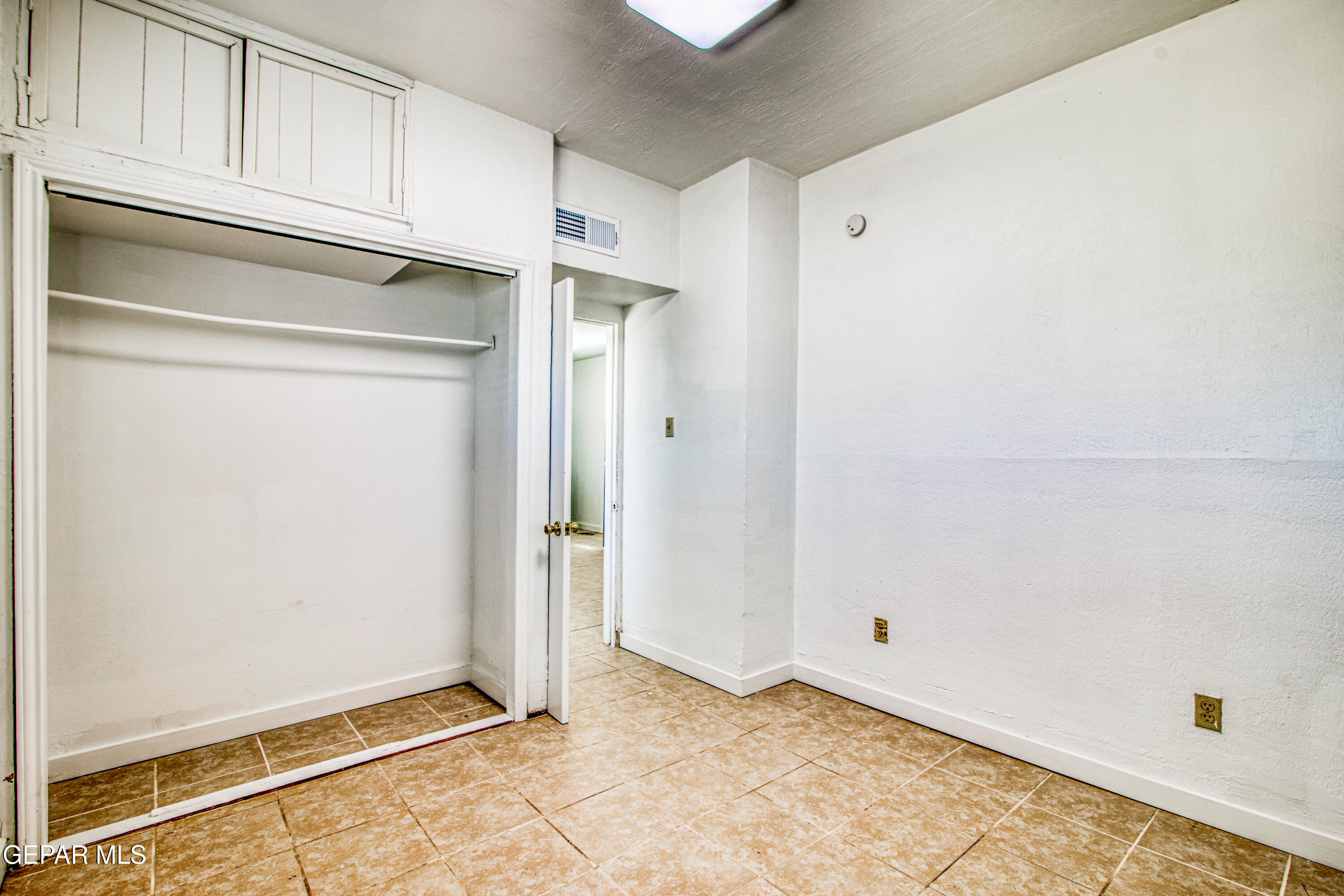 8929 Robert Drive El Paso, TX 79904 - Photo 71 of 73 362A9953_HDR