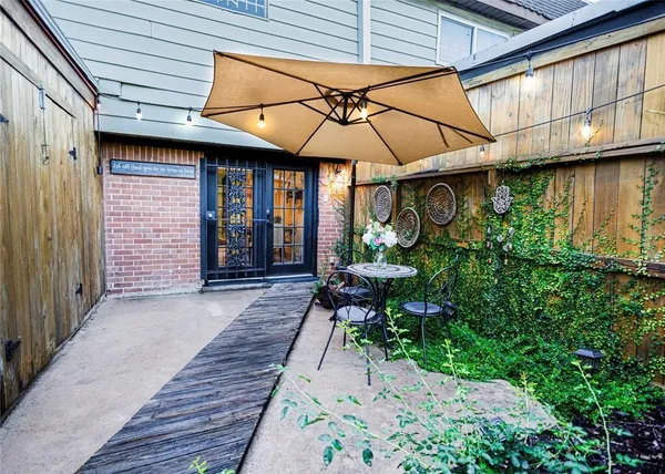 $1,500 | 6201 Fondren Road, Unit 20, Houston, TX 77036